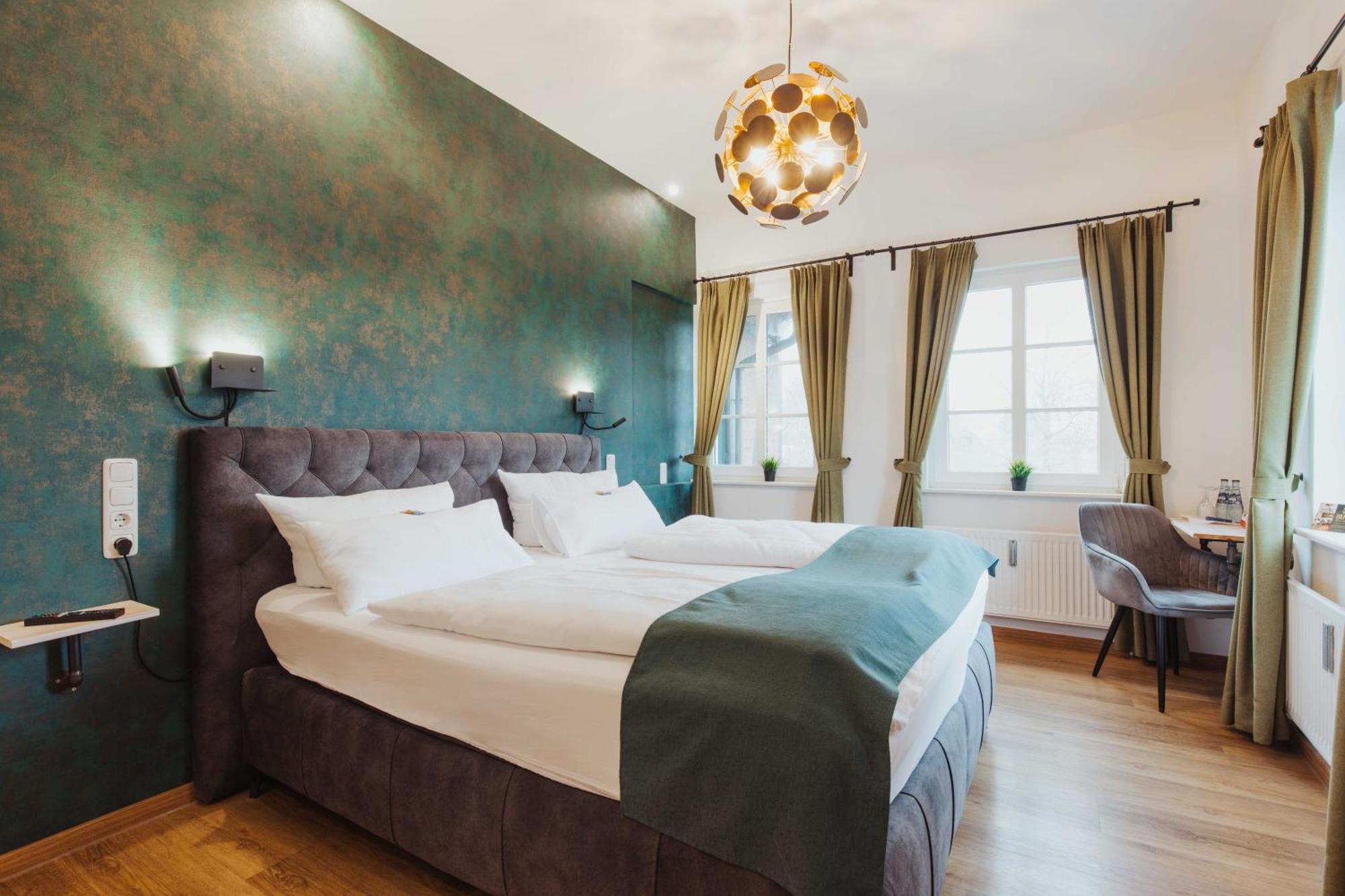 Hotel Butz Шарбойц Экстерьер фото